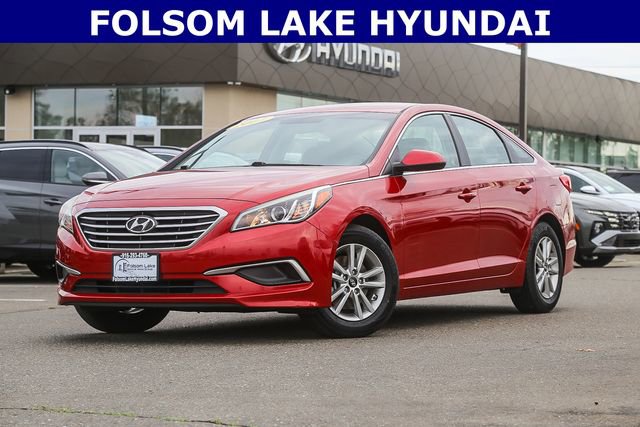 Used 2017 Hyundai Sonata SE image 1