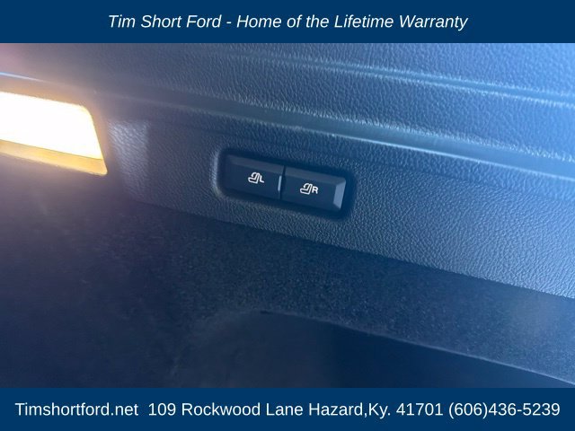 Used 2024 Lincoln Corsair Reserve w/ Equipment Group 201A AWD/4WD image 23