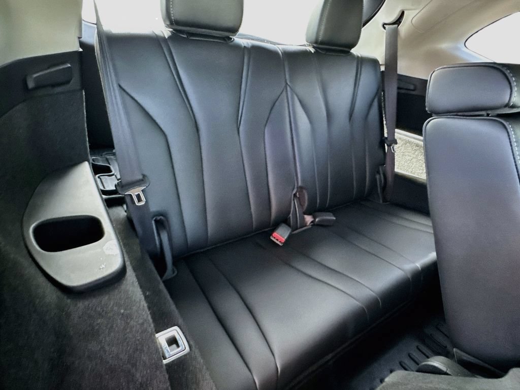 Used 2024 Acura MDX w/ Technology Package FWD image 30