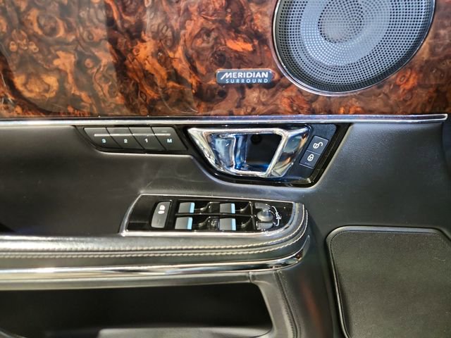 Used 2017 Jaguar XJ L Portfolio RWD image 18