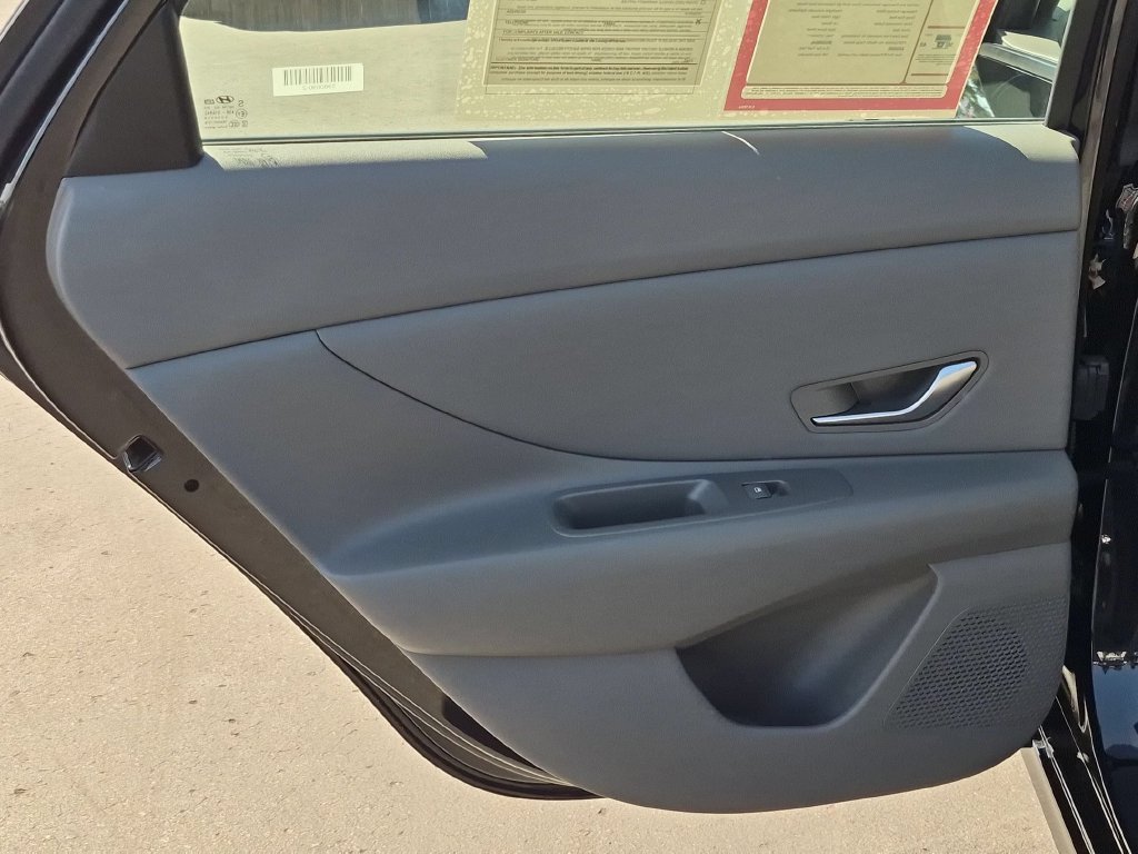 Used 2026 Hyundai Elantra Sport FWD image 27