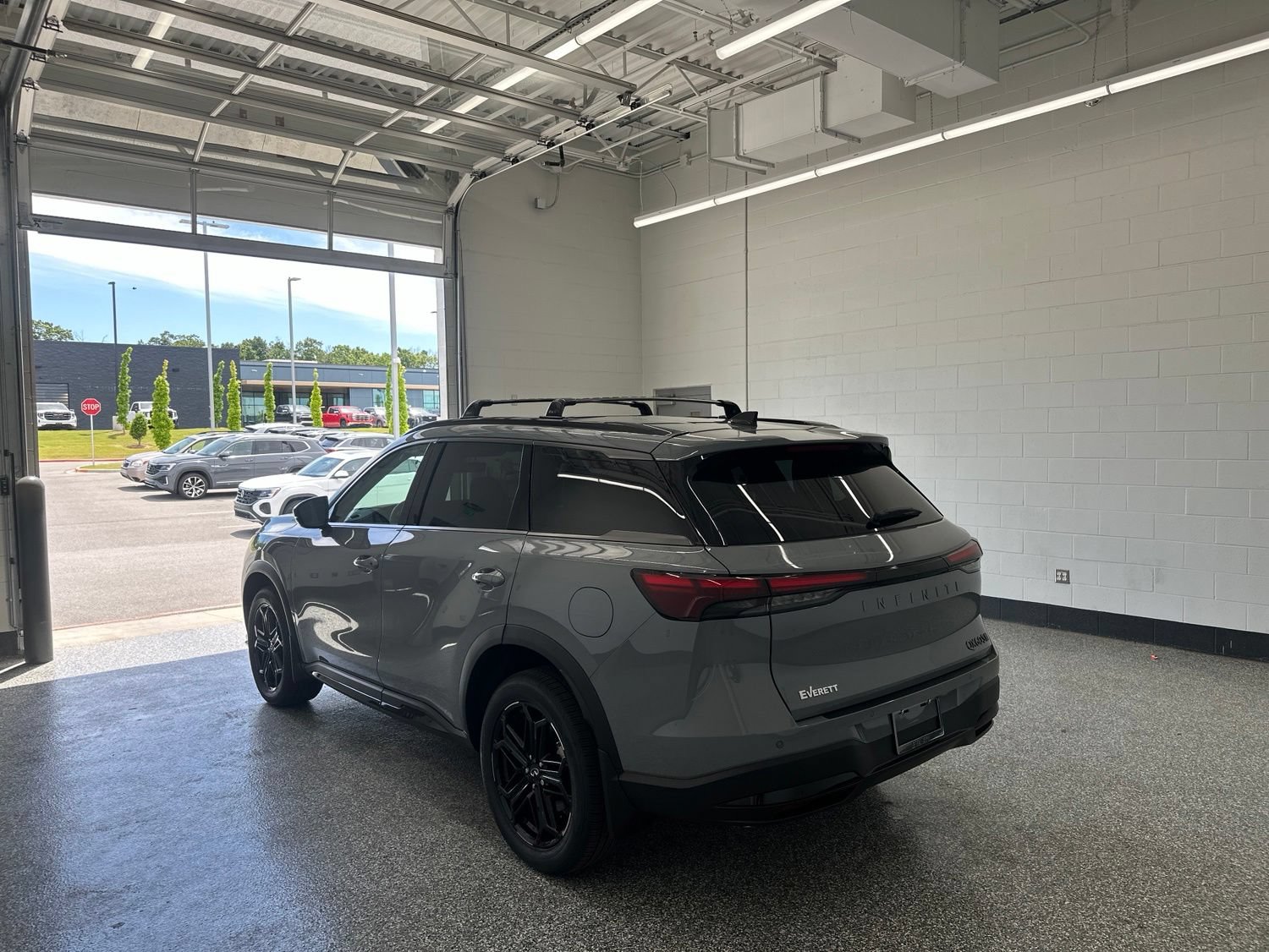 New 2027 INFINITI QX60 Sport w/ Dark Cargo Package AWD/4WD image 2