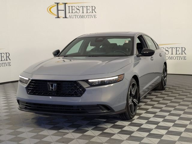 Used 2023 Honda Accord Sport image 4