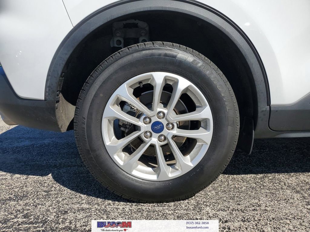 Certified 2020 Ford Escape SE image 6