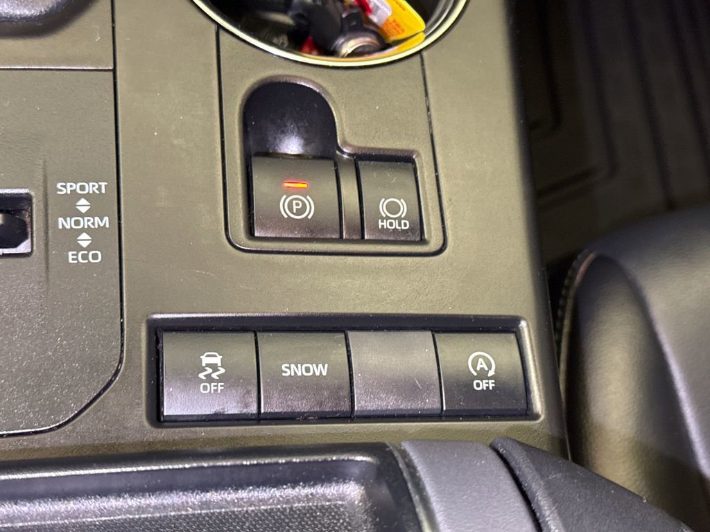 Used 2021 Toyota Highlander XSE FWD image 30