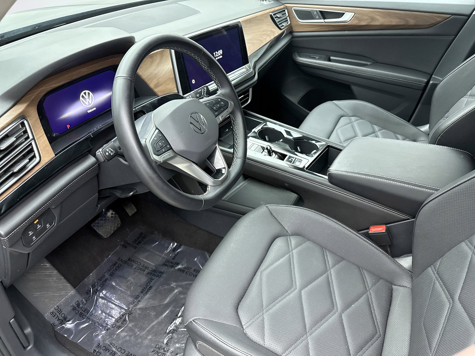 Used 2024 Volkswagen Atlas SE image 10