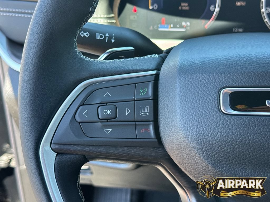 New 2026 Jeep Grand Cherokee Altitude RWD image 21