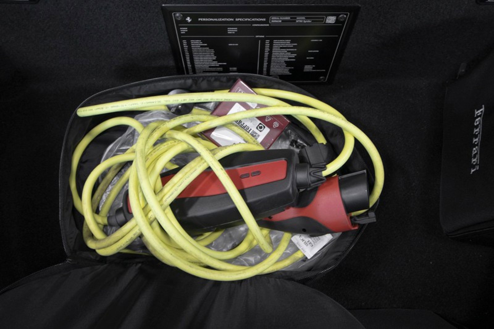 Used 2024 Ferrari SF90 Spider image 94