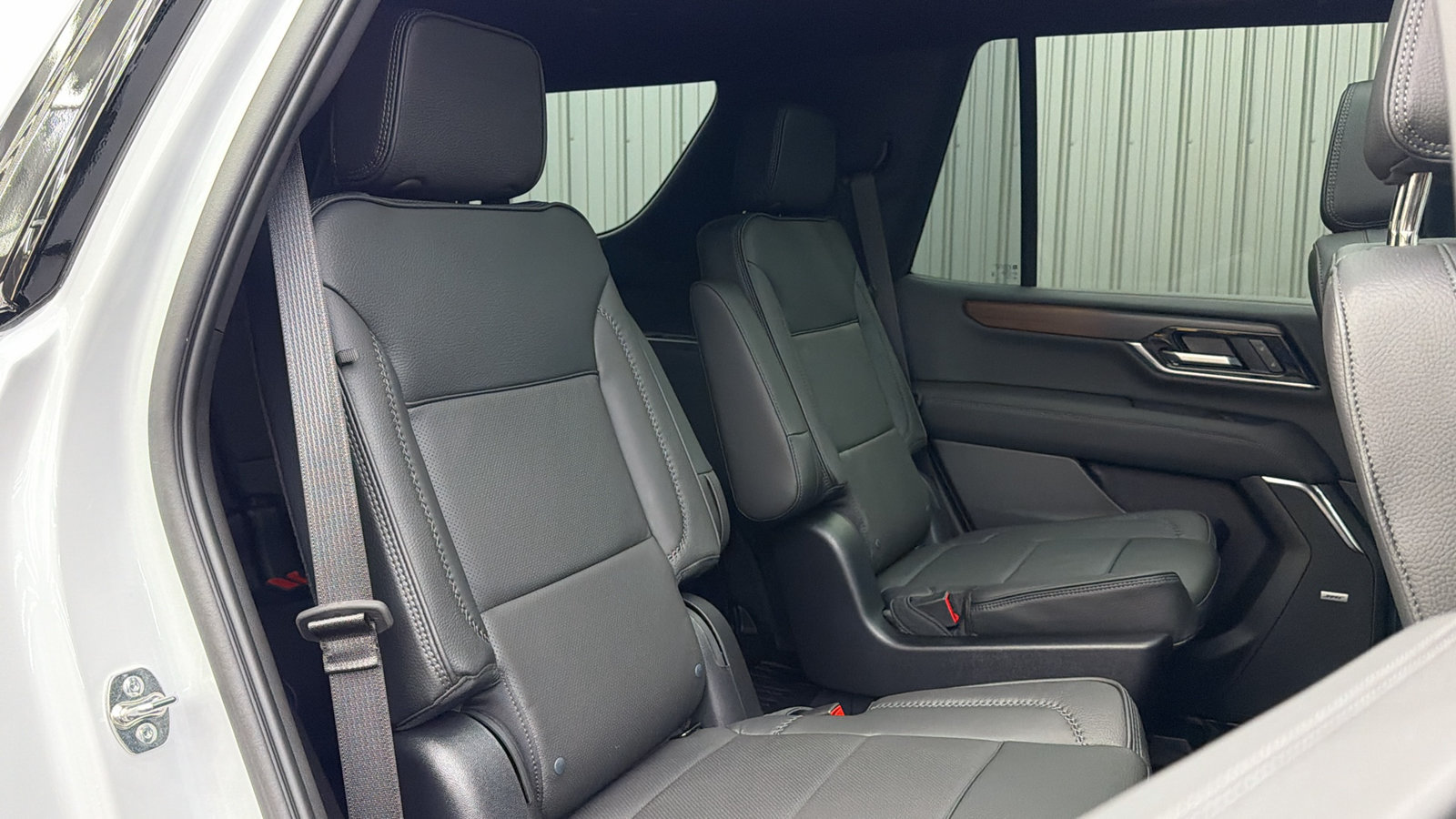 Used 2026 GMC Yukon Denali w/ Sun & Power Step Package AWD/4WD image 36
