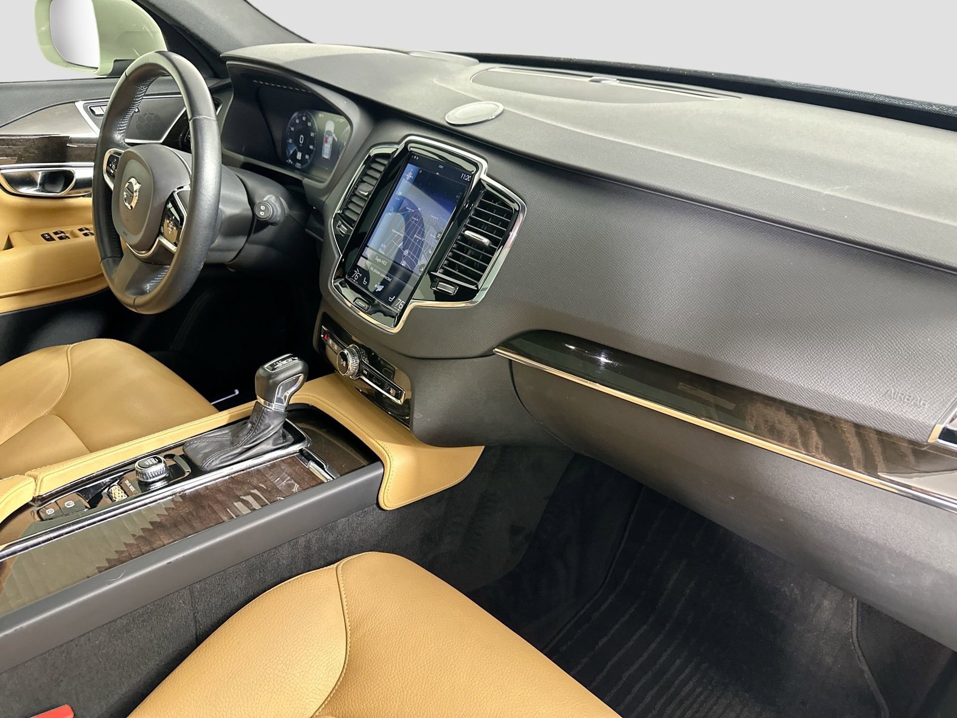 Used 2018 Volvo XC90 T6 Momentum w/ Convenience Package image 31