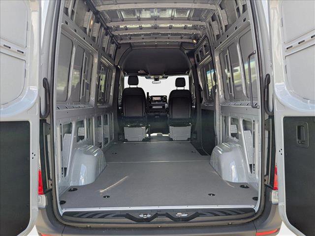 New 2025 Mercedes-Benz Sprinter 2500 image 14