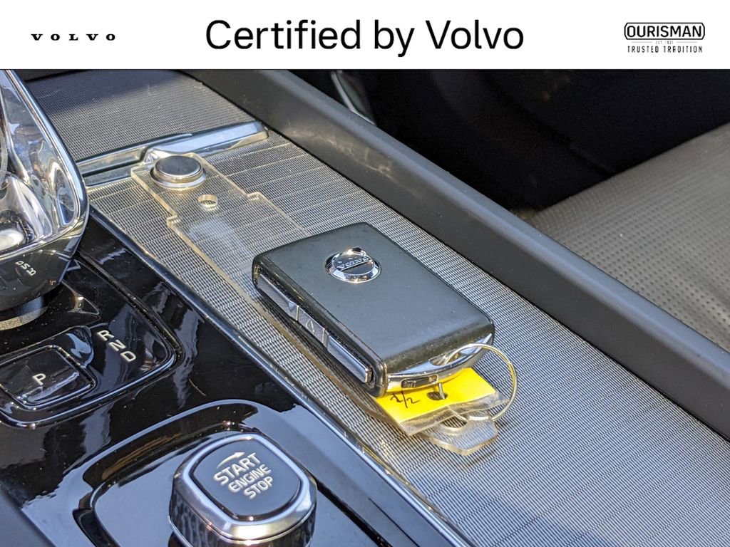 Certified 2024 Volvo XC60 T8 Ultimate AWD/4WD image 20