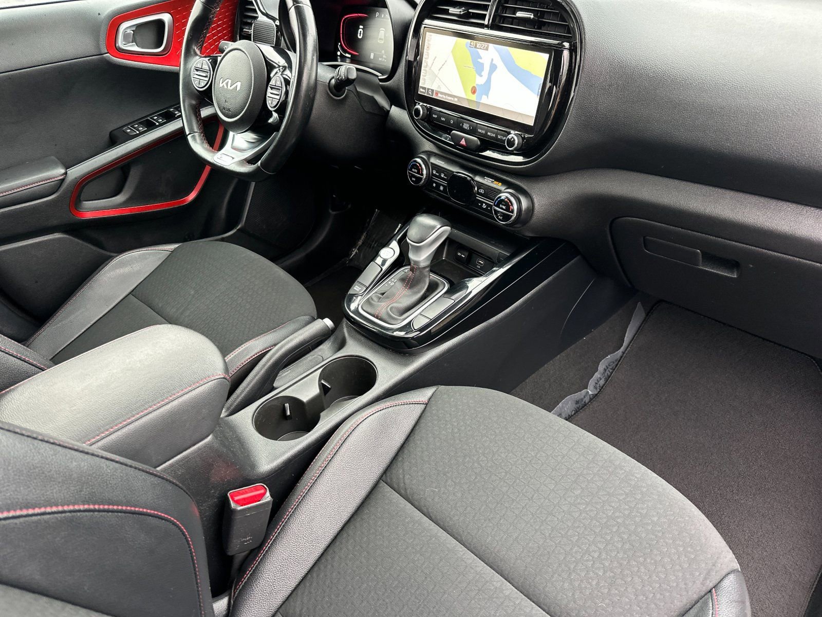 Used 2023 Kia Soul GT-Line image 16