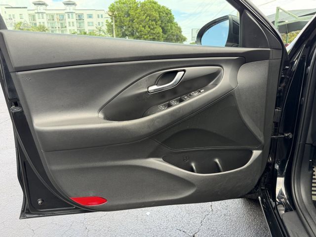 Used 2018 Hyundai Elantra GT Sport FWD image 6