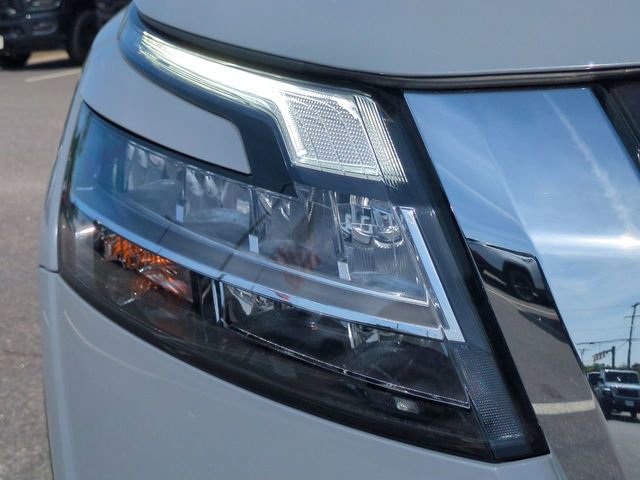 Used 2023 Nissan Pathfinder SL image 10