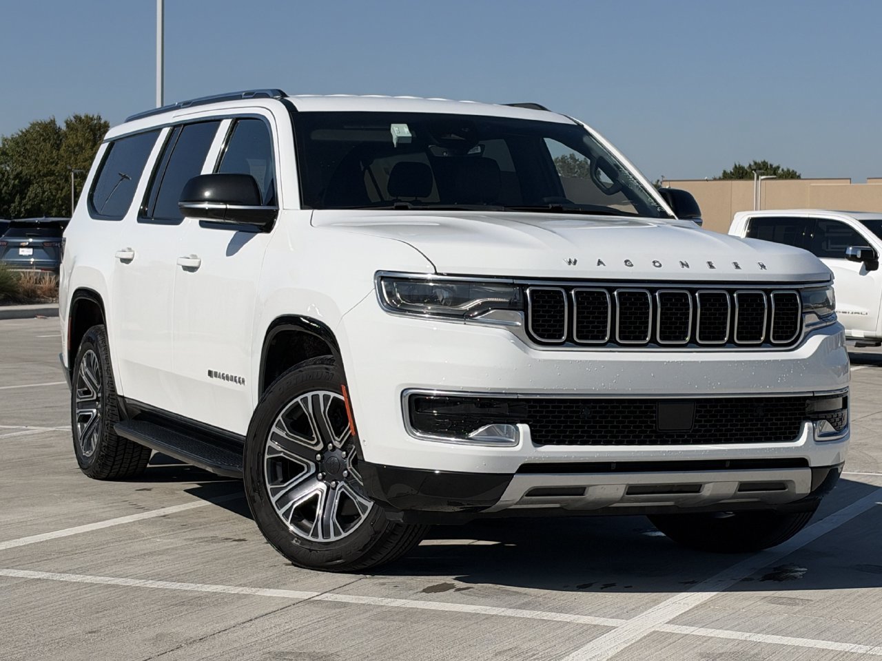 Used 2024 Jeep Wagoneer L Series II AWD/4WD image 2