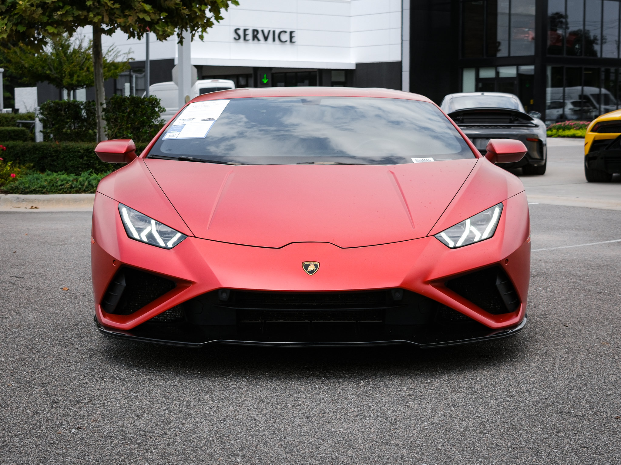 Used 2021 Lamborghini Huracan EVO RWD image 3