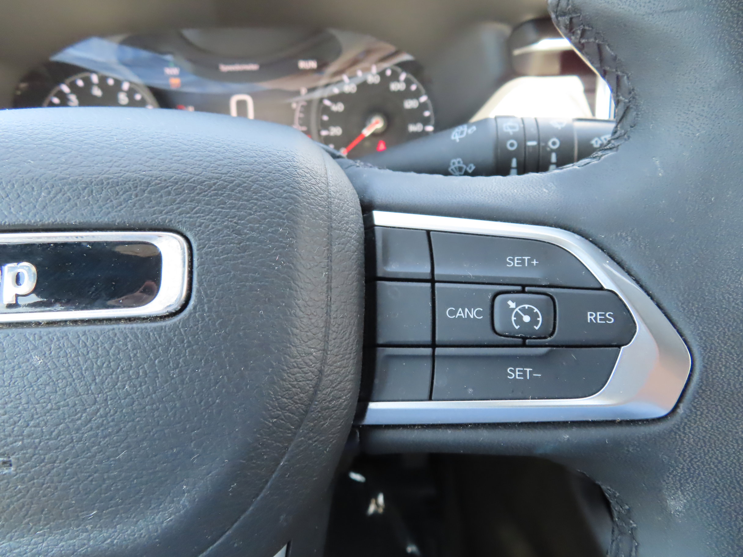 Used 2024 Jeep Compass Latitude AWD/4WD image 21