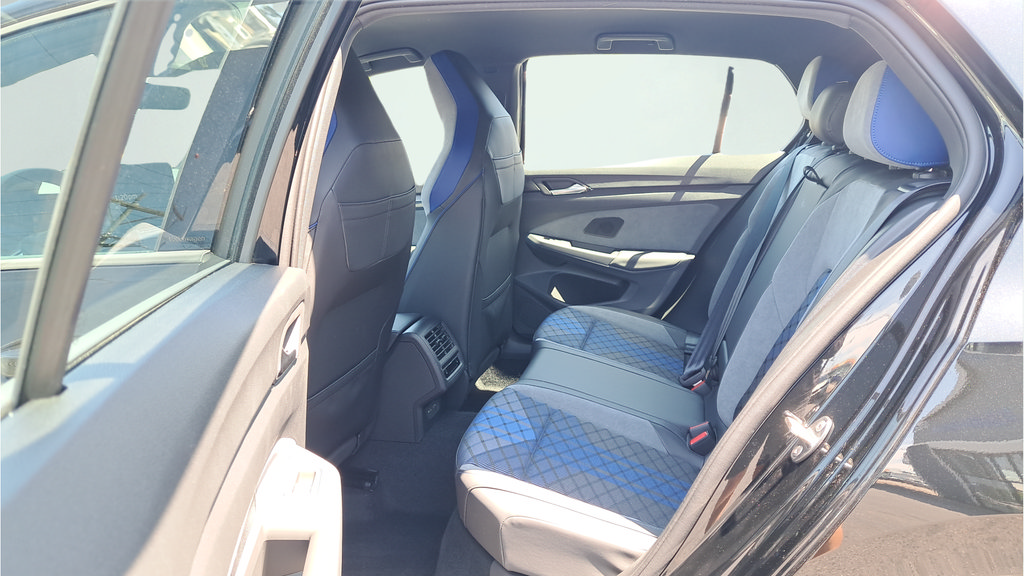 New 2026 Volkswagen Golf w/ Euro Style Package AWD/4WD image 12