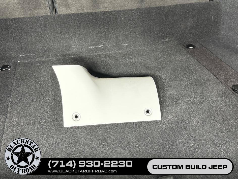 Used 2024 Jeep Wrangler Unlimited Rubicon 4xe AWD/4WD image 27