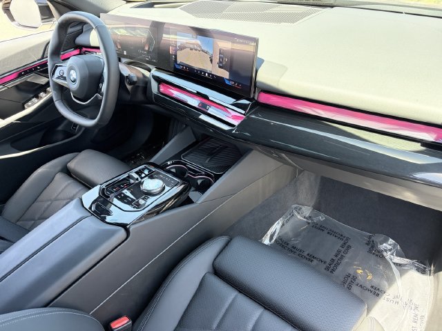 Certified 2026 BMW i5 eDrive40 w/ Premium Package RWD image 14