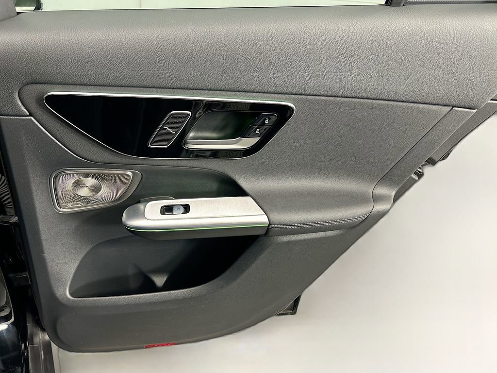Certified 2025 Mercedes-Benz GLC 300 image 26