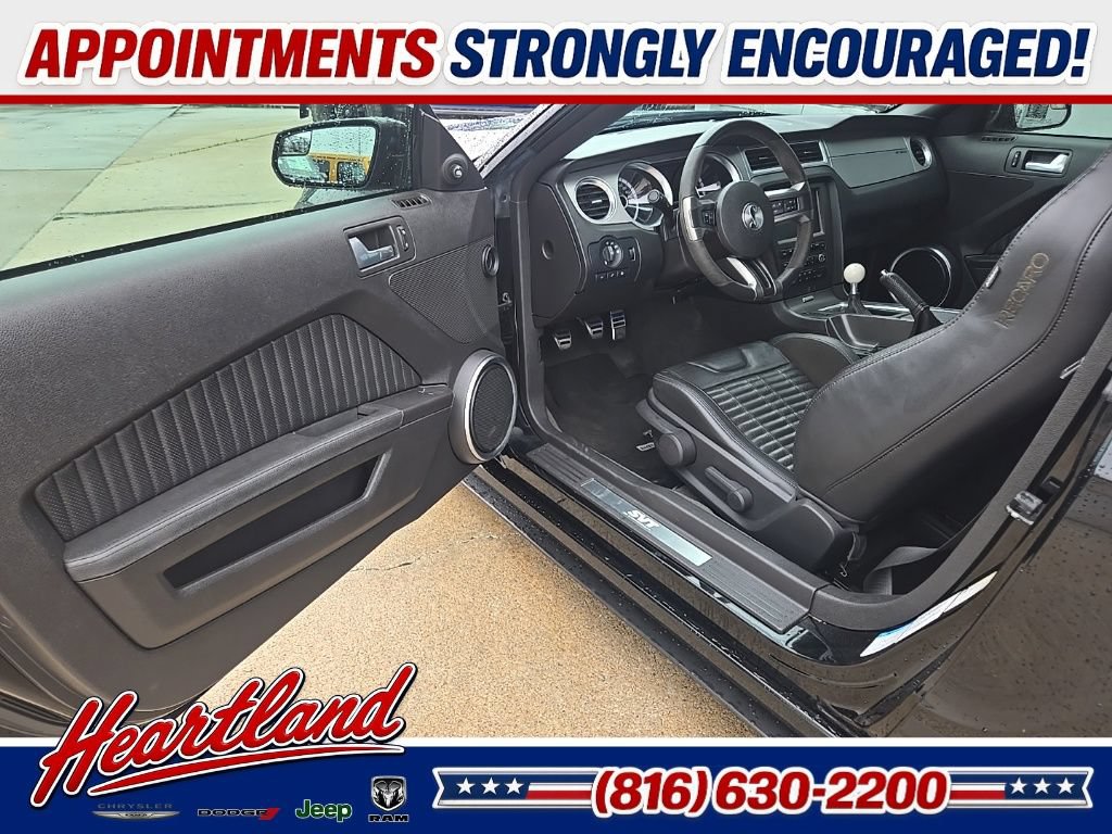 Used 2013 Ford Mustang Shelby GT500 RWD image 34
