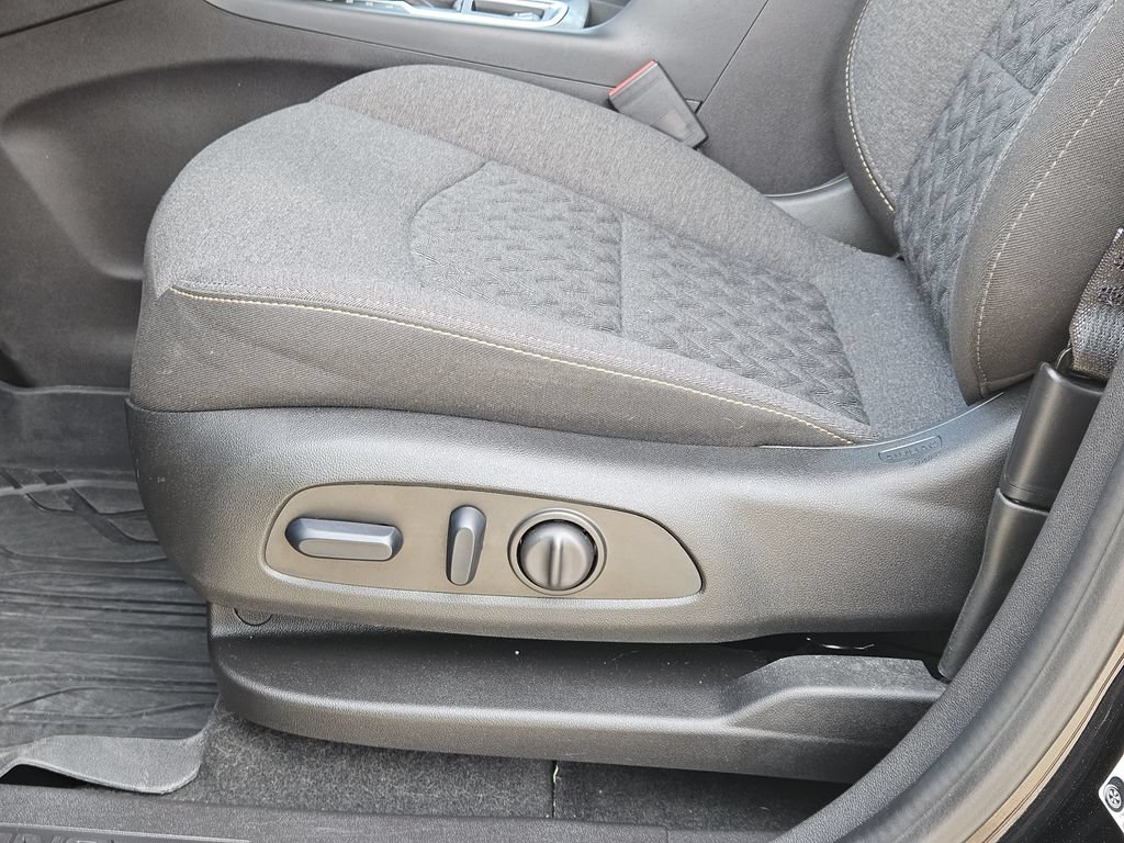 Used 2024 Chevrolet Equinox LT w/ LPO, Floor Liner Package FWD image 24