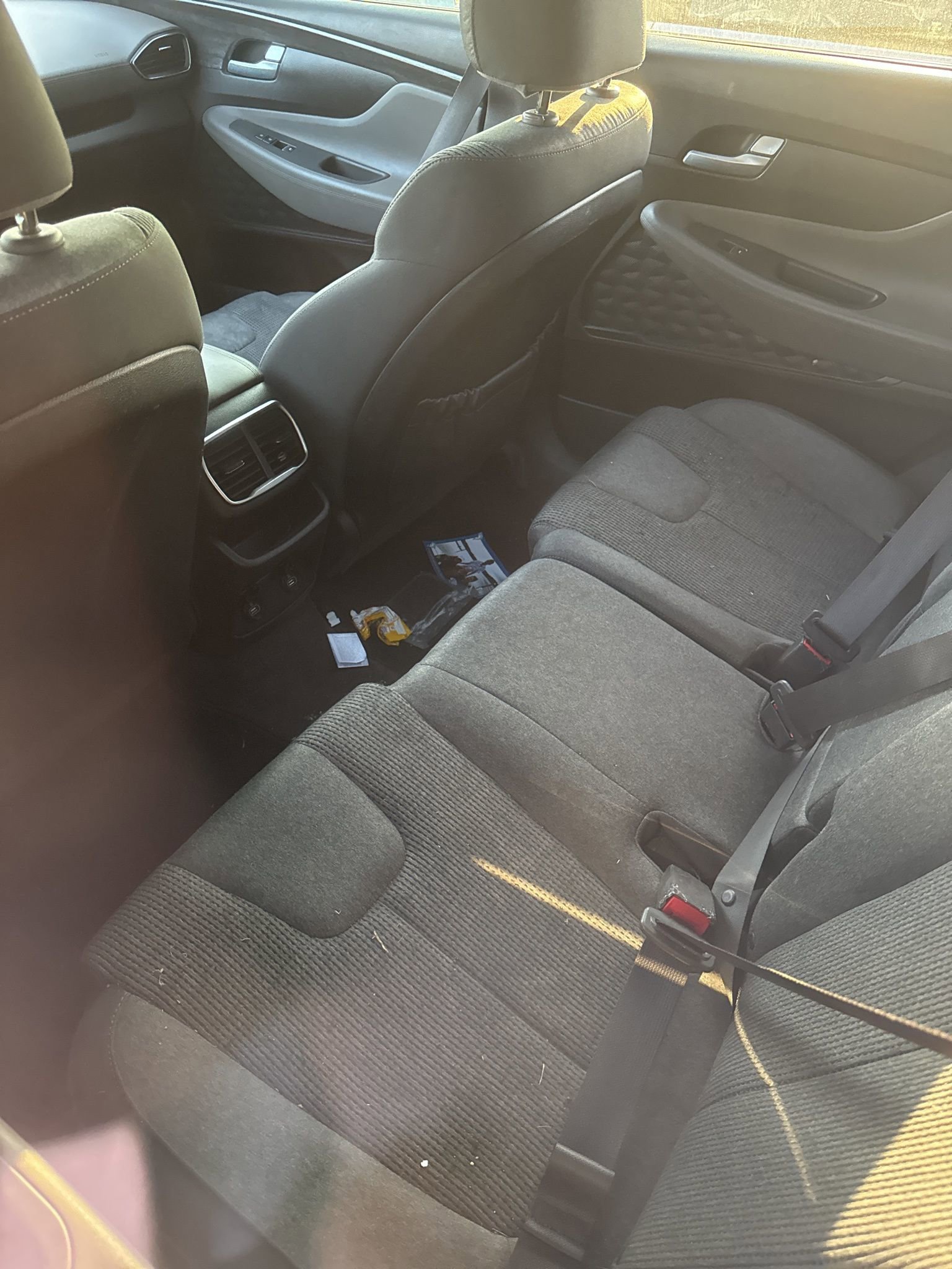 Used 2019 Hyundai Santa Fe SE image 6