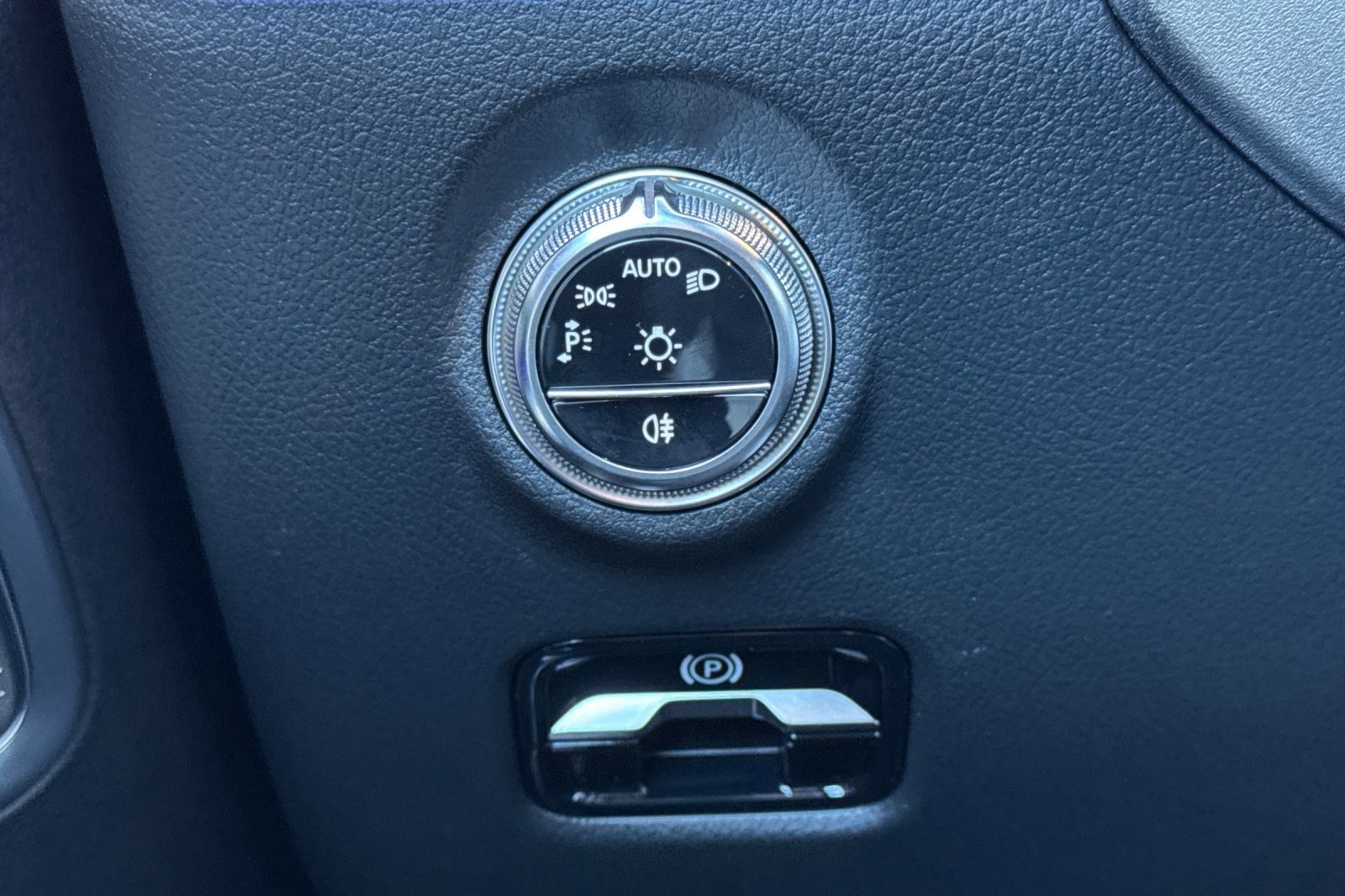 New 2026 Mercedes-Benz C 300 4MATIC Sedan image 28