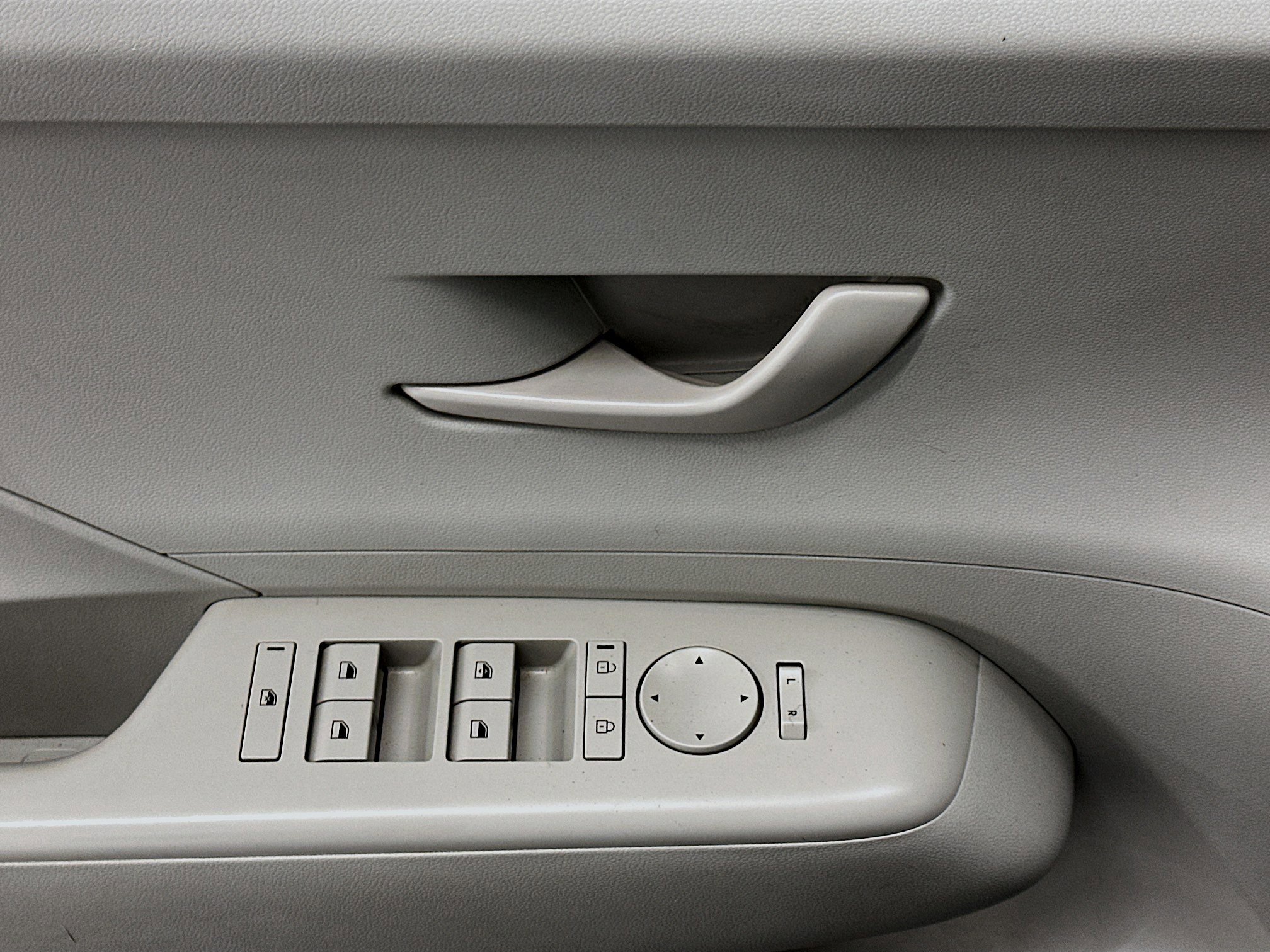 Used 2024 Hyundai Kona SEL image 15