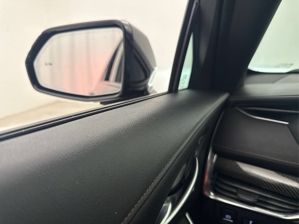 Used 2019 Cadillac XT4 Sport w/ Cold Weather Package AWD/4WD image 33