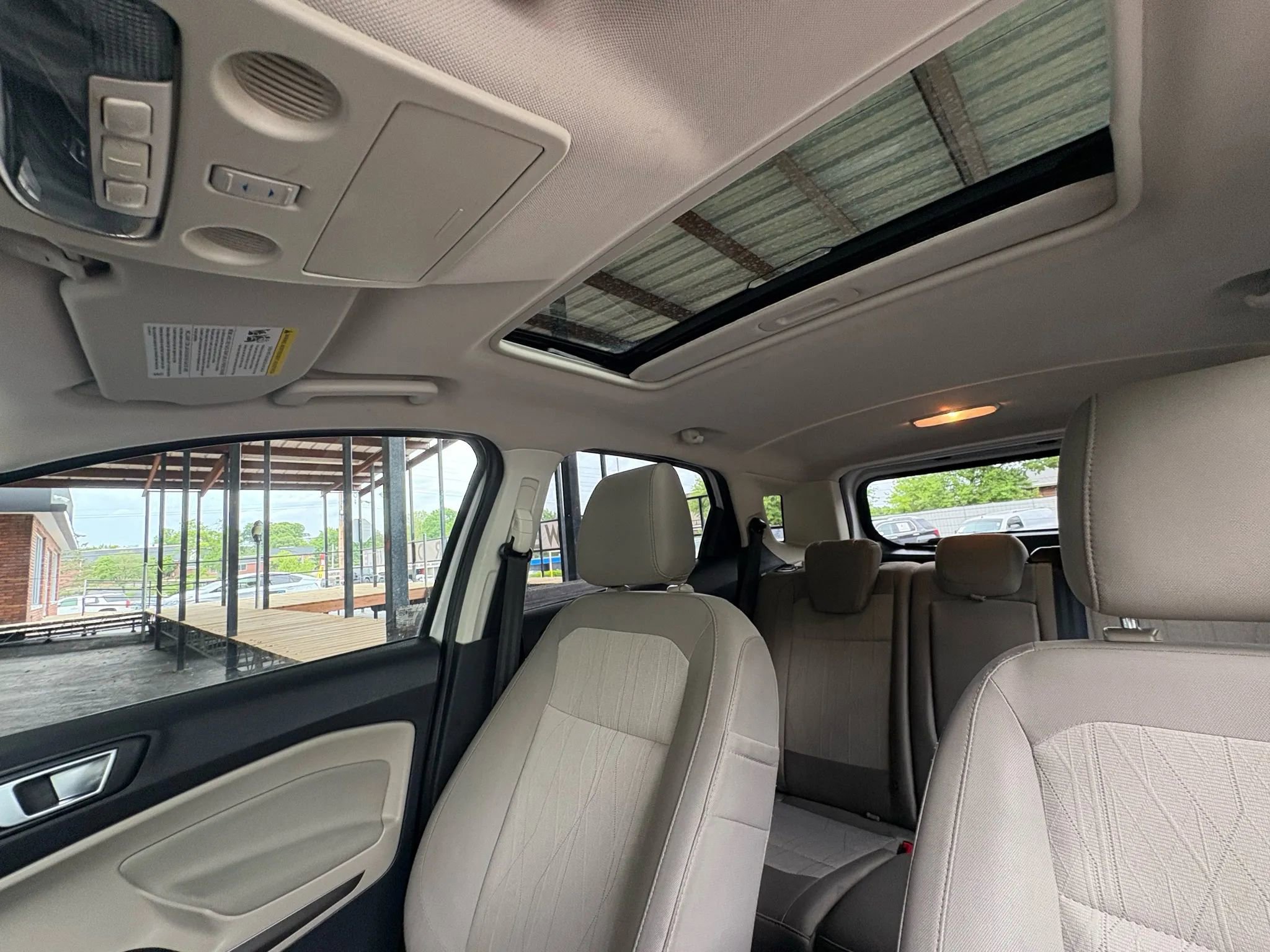 Used 2018 Ford EcoSport SE w/ SE Convenience Package image 65