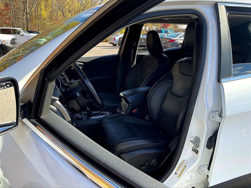 Used 2021 Jeep Cherokee Limited w/ Elite Package image 10