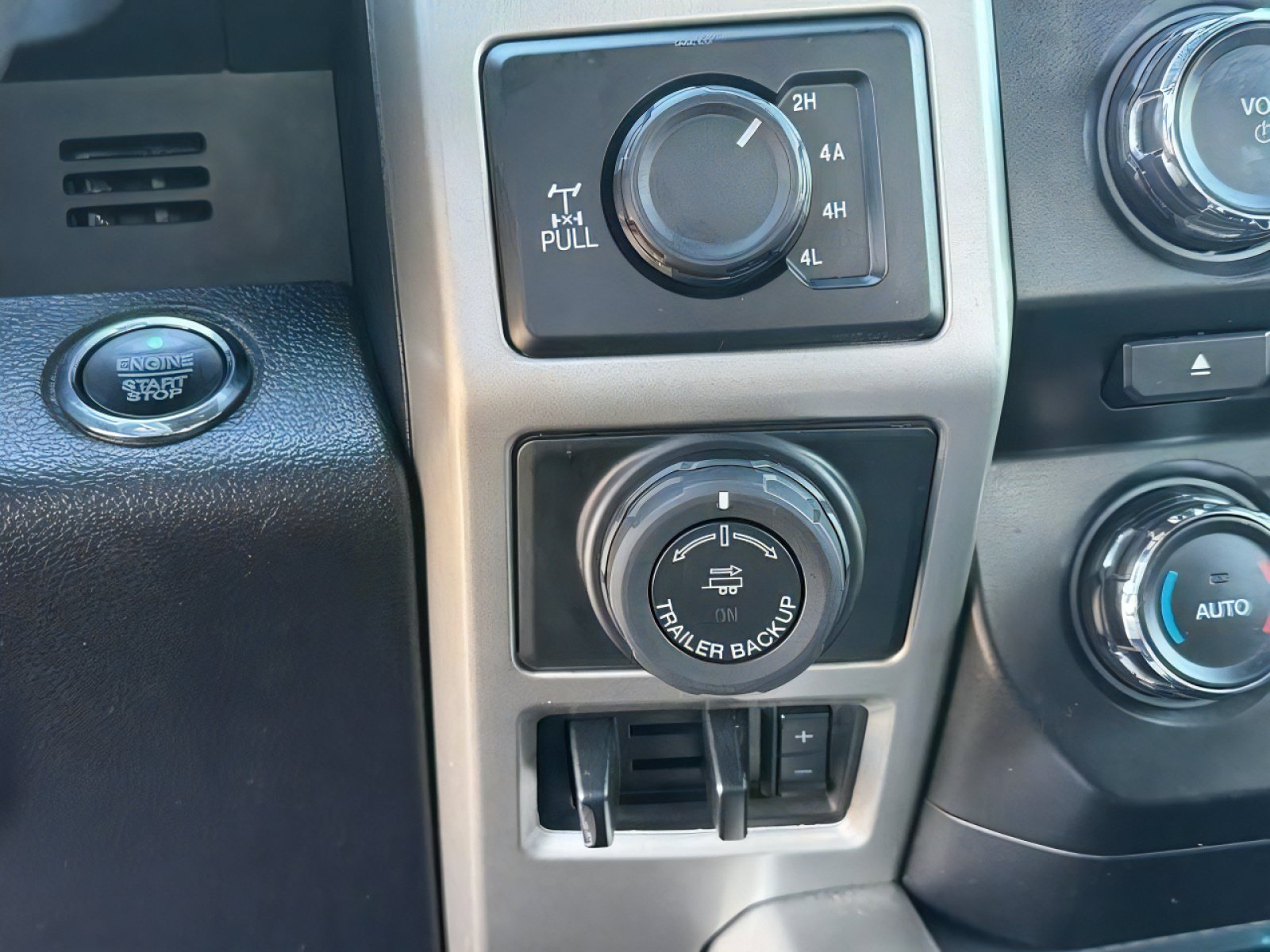 Used 2018 Ford F150 Lariat AWD/4WD image 30