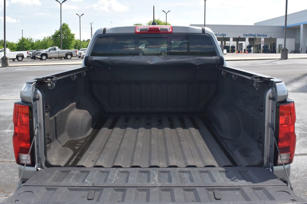 Used 2023 Chevrolet Colorado LT w/ LT Convenience Package II RWD image 10