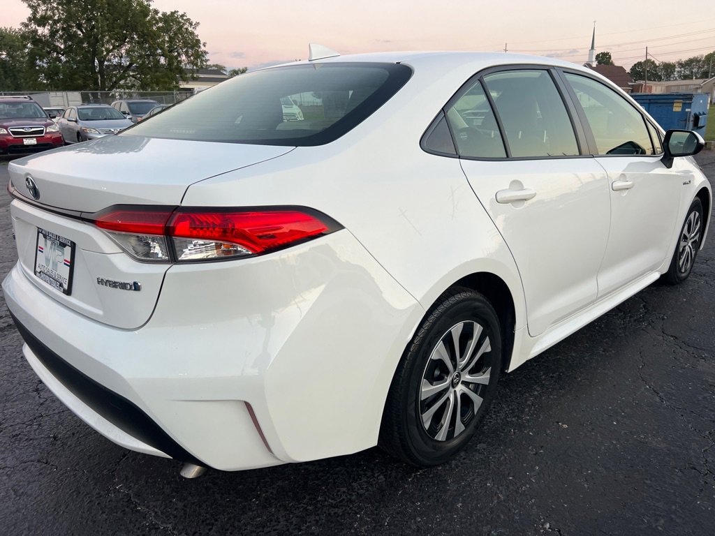 Used 2021 Toyota Corolla LE image 7