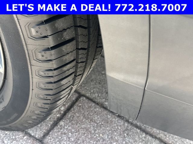 Certified 2022 Volkswagen Tiguan SE FWD image 12