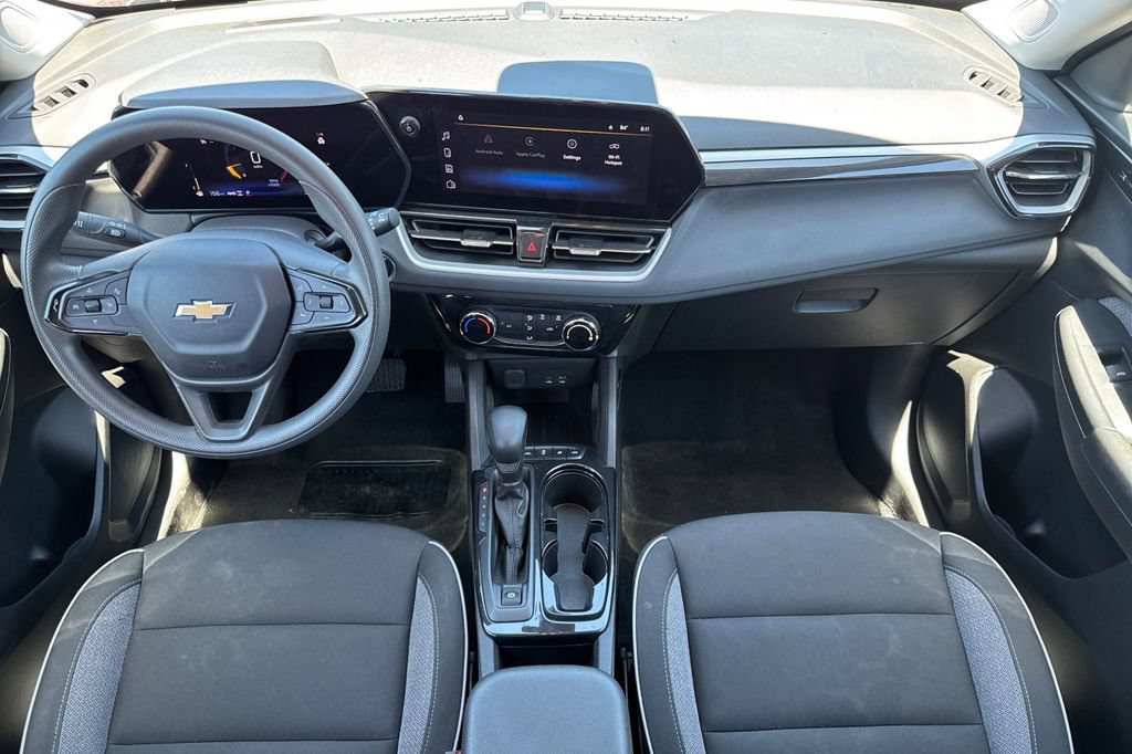 Used 2025 Chevrolet TrailBlazer LT AWD/4WD image 13