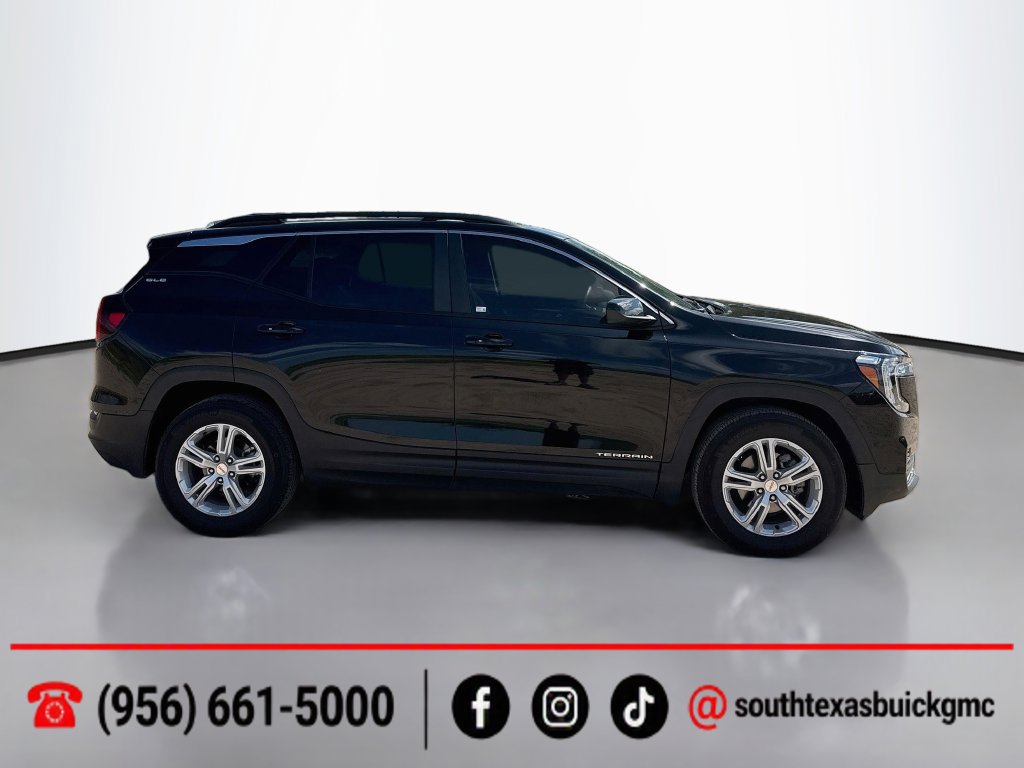 Used 2024 GMC Terrain SLE w/ Driver Convenience Package FWD image 9
