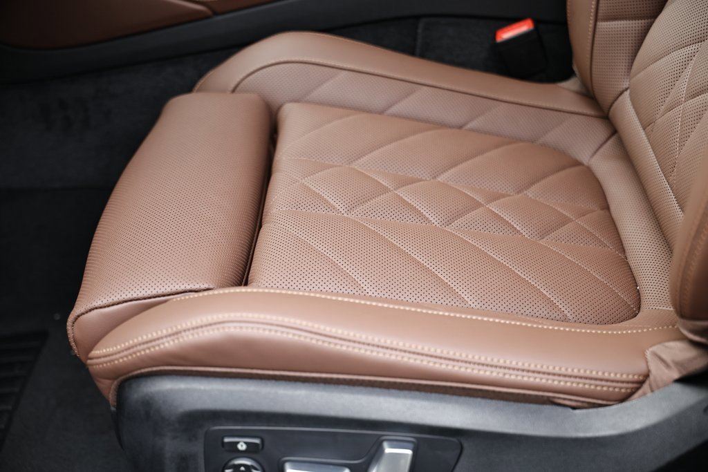 New 2026 BMW X6 xDrive40i w/ Premium Package image 22