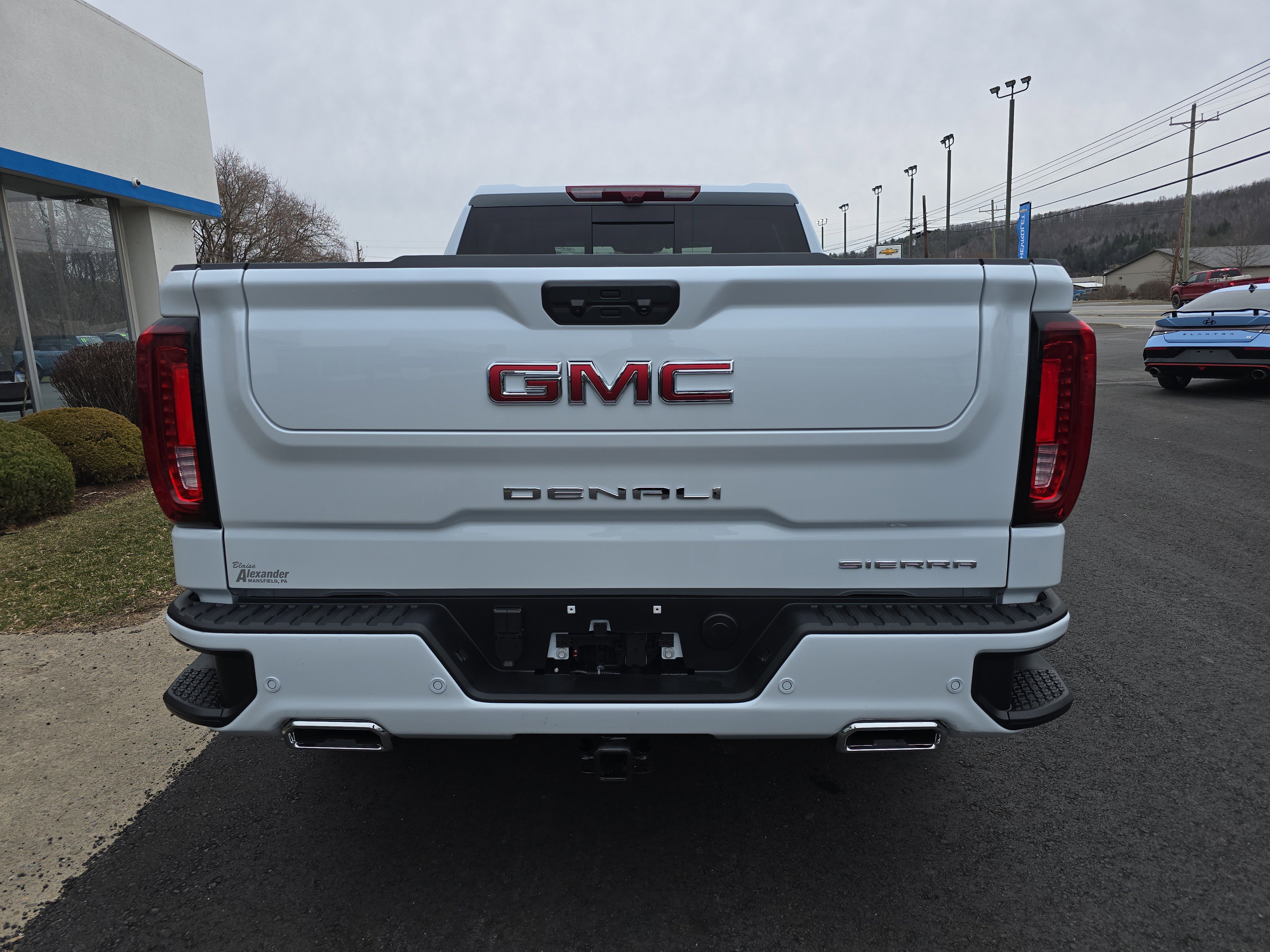 New 2026 GMC Sierra 1500 Denali w/ Denali Reserve Package image 4