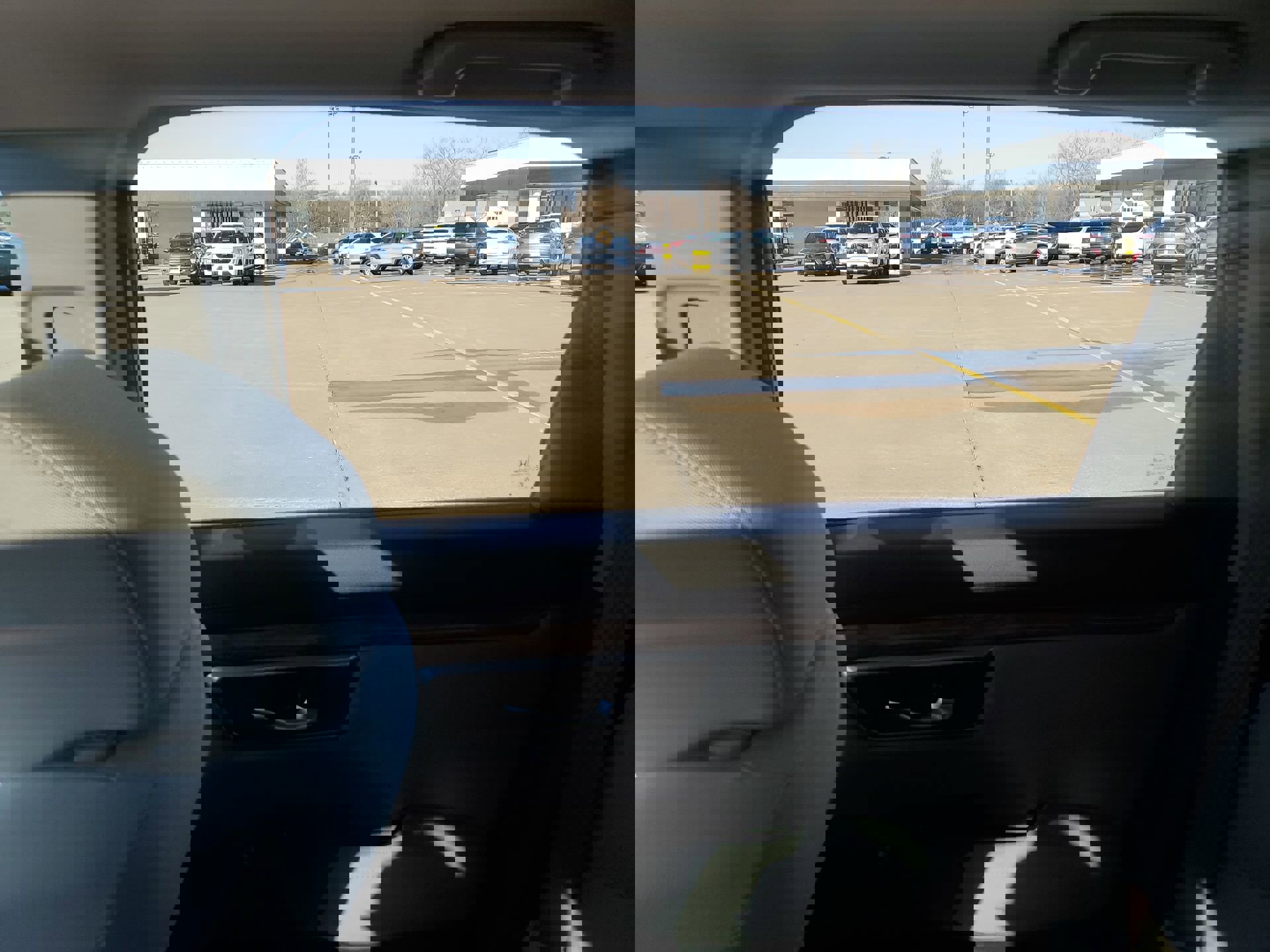 Used 2017 Honda CR-V EX image 12