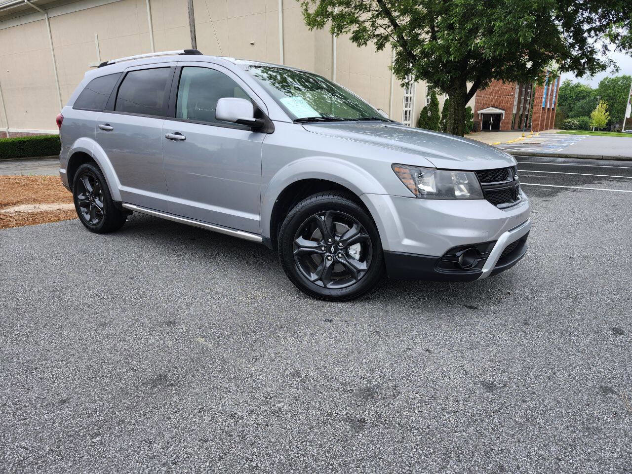 Used 2018 Dodge Journey Crossroad FWD image 1