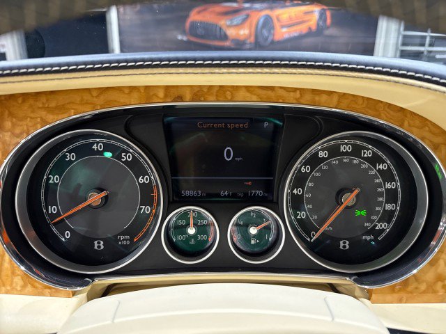 Used 2015 Bentley Flying Spur W12 image 78