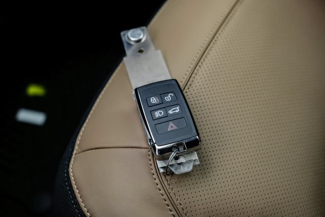 New 2026 Land Rover Defender 110 X AWD/4WD image 73