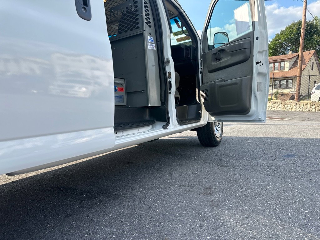 Used 2011 Chevrolet Express 1500 AWD w/ Power Package image 32