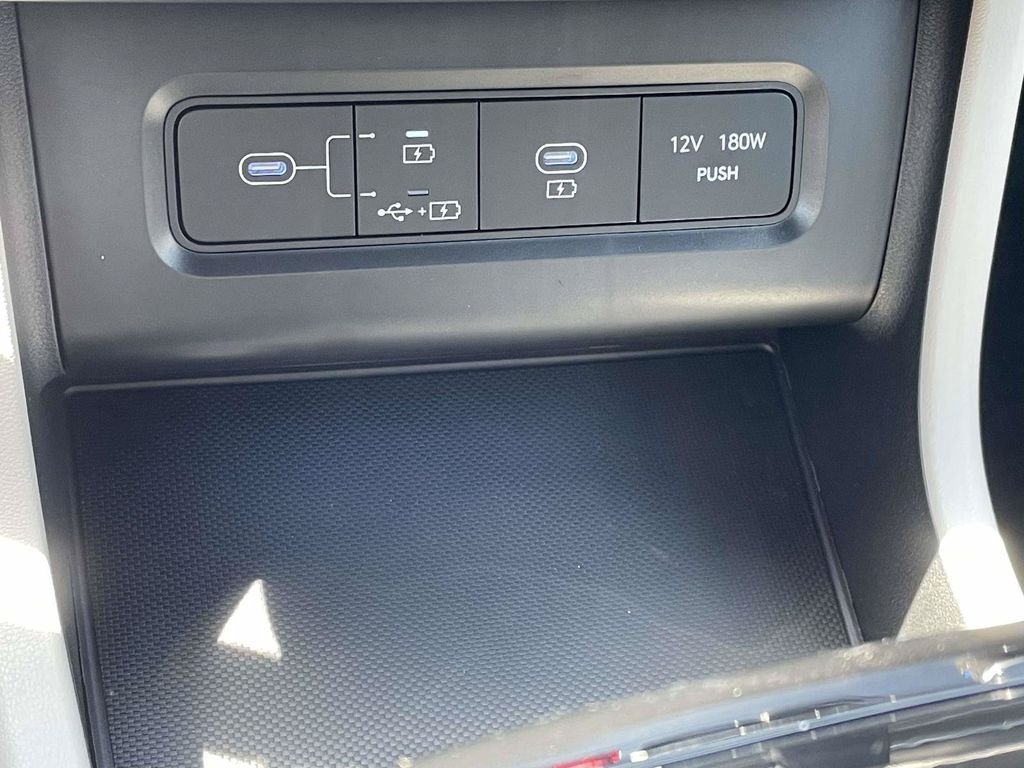 New 2026 Hyundai Tucson Limited FWD image 22