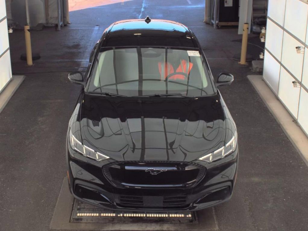 Used 2025 Ford Mustang Mach-E Select w/ Comfort Package Lite image 3