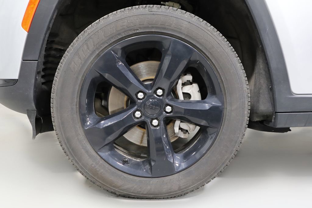 Used 2025 Jeep Grand Cherokee L Altitude image 28